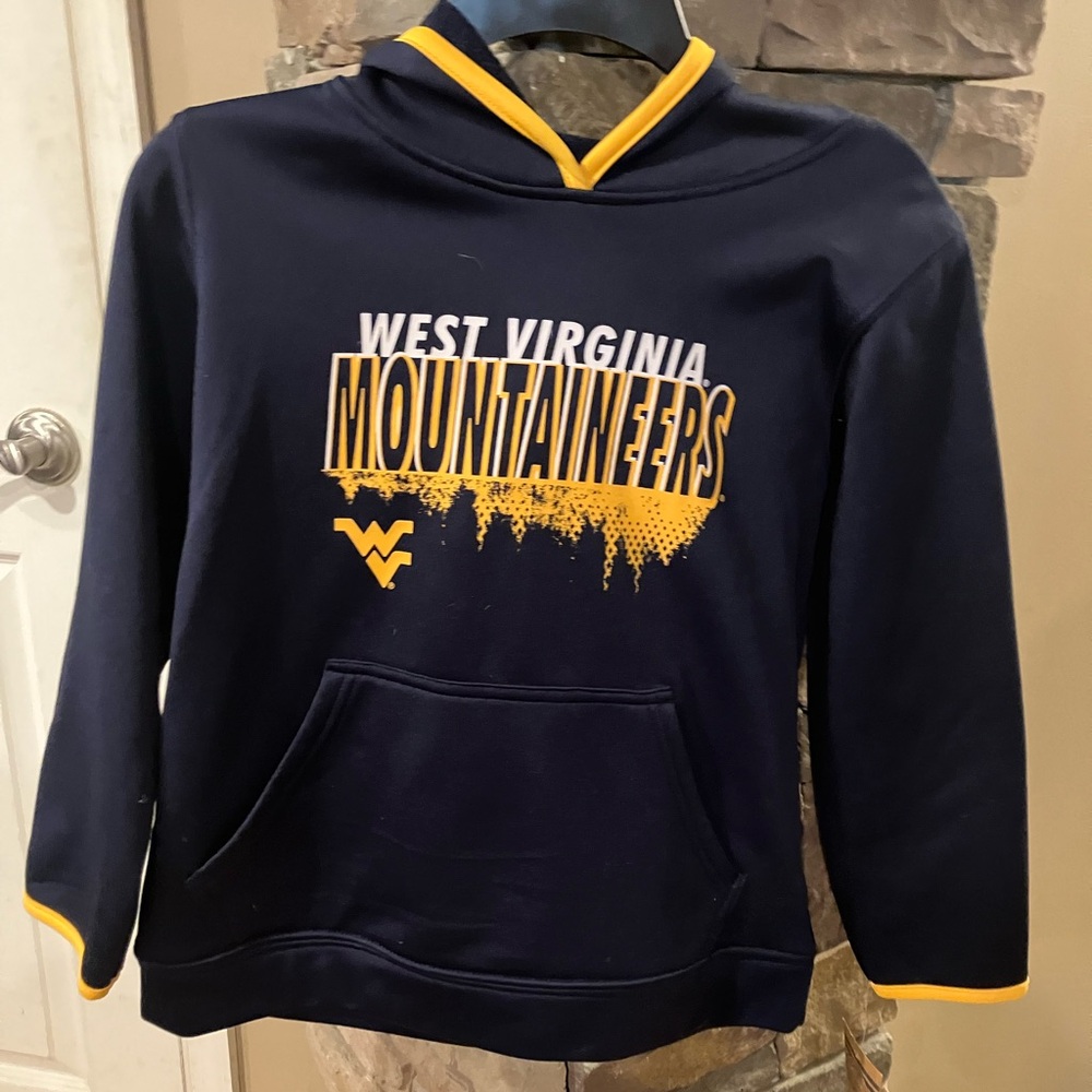 West Virginia Mountaineers hoodie NWT 8-10